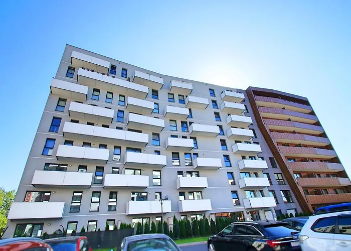 Katowice, 3 Stawy, Pulaskiego 42, Free Parking